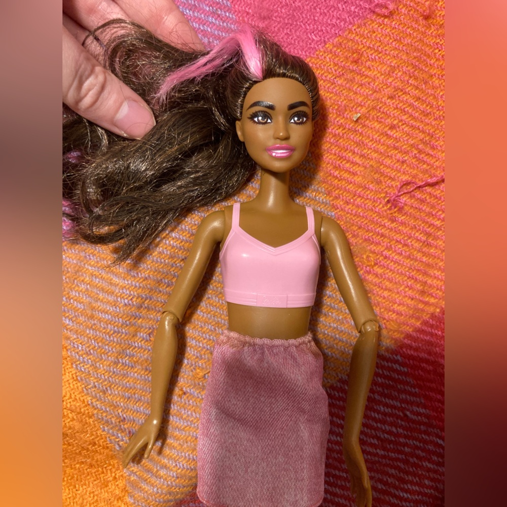B1G2 - Fashion Doll Barbie Pink Articulated - Buy 1, Get 2 FREE